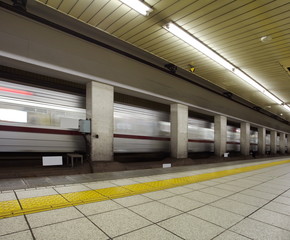 subway tokyo
