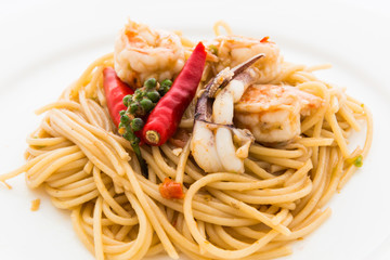 STIR FRIED SPICY SPAGHETTI WITH SEAFOOD