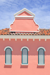 Obraz premium vintage windows on the pink wall