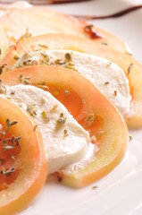 pomodoro e mozzarella