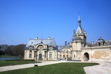 Fototapeta premium Small Chantilly castle on the outskirts of Paris. France.