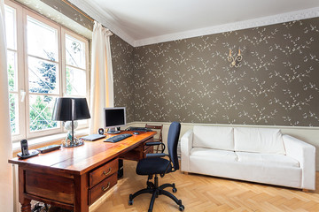 Vintage mansion - office