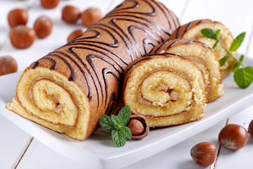 roll dolce farcito alla nocciola