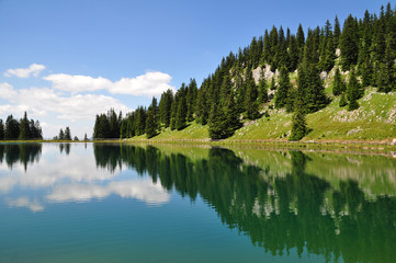 Fototapeta na wymiar Gebirgssee in Österreich