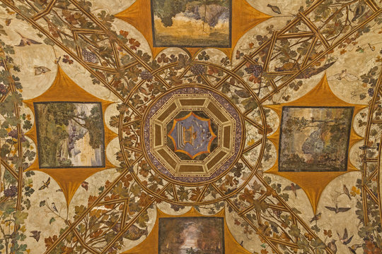 Hintergrund Deckenfresko