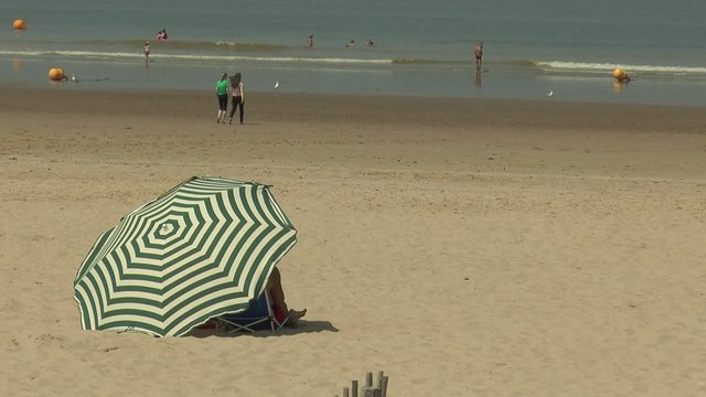 &agrave; l'abri du soleil