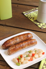 Butifarra con ensalada de alubias