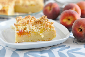 Pfirsich Kuchen mit Streusel