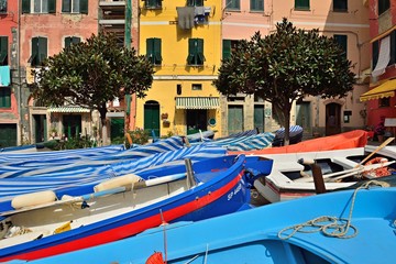 Fototapeta na wymiar Fischerboote w Vernazza | Cinque Terre
