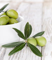 olives with leaves