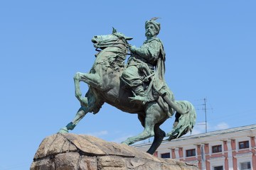 Obraz premium Equestrian statue of Hetman Bogdan Khmelnytsky in Kiev, Ukraine