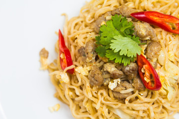 Fried noodles with pork.