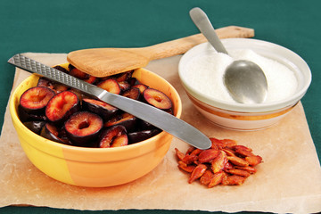 Fototapeta premium diced plum fruit with sugar.
