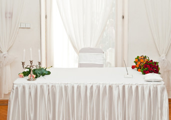 Wedding table with flowers