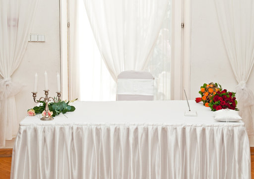Wedding table with flowers