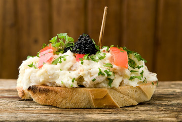 pincho de atun