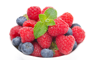 fresh berries (raspberries, blueberries, strawberries) in a bowl