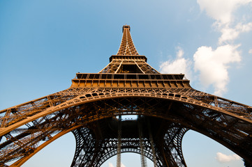 Naklejka premium Wide angle view of the Eiffel tower
