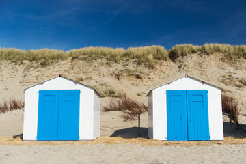 Naklejka premium Blue beach huts