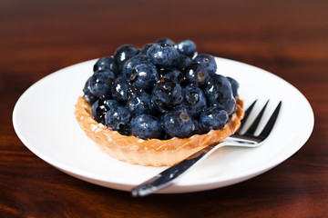 Tart with fresh blueberries