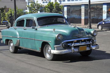 Fototapeta na wymiar Cuba car 1