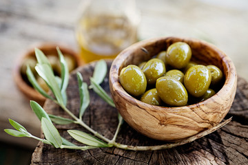 Fresh olives - 54417551