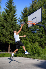 Basketball player dunk © fotoinfot
