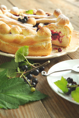 Yeast dough pie with black currant