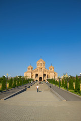 Fototapeta na wymiar Katedra św Grzegorza iluminator i całkowita wejście
