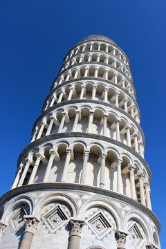 Torre inclinada de pisa