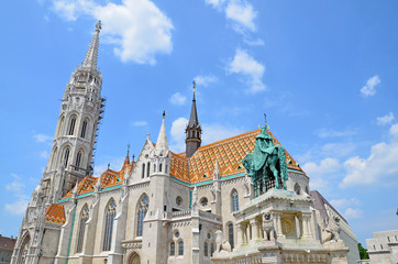 Fototapeta na wymiar natthiaskirche in budapest