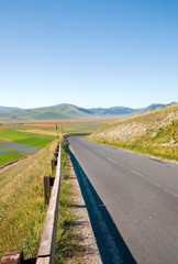 Discesa al piano grande di Castelluccio di Norcia