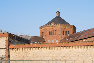 Gefängnismauer und Gefängnisturm