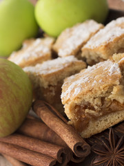 apple pie with cinnamon