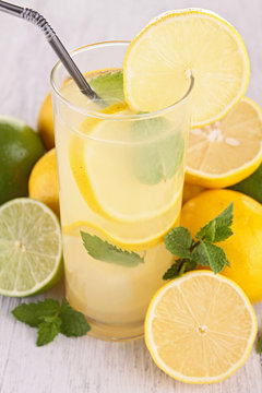 lemon cocktail