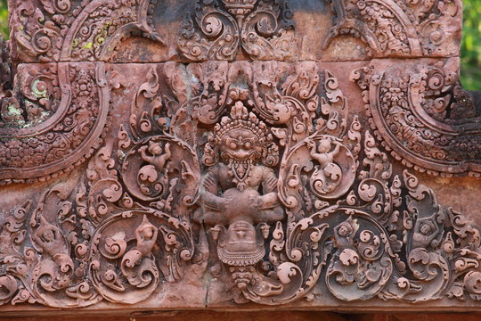 Bas-relief at Banteay srei