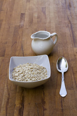 oat flakes in a white bowl