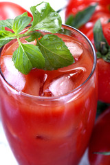 Tomato juice with basil, on ice