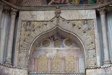 Obraz premium Venice - main entrance to St Mark's basilica