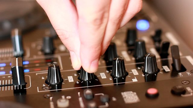 Dj mixer turntable