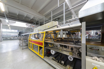 Obraz premium Packaging machine in brewery