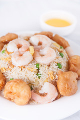 Chinese fried rice with prawn