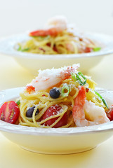 Spaghetti with prawns