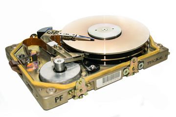 Hard disk drive