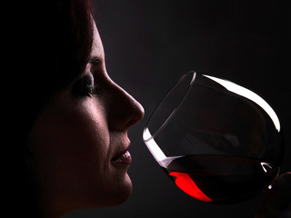 Smelling red wine