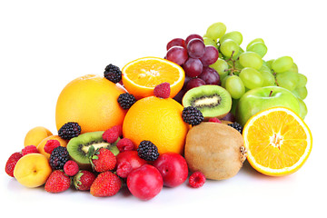 Obraz na płótnie Canvas Fresh fruits and berries isolated on white