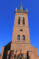 Fototapeta na wymiar Kirche St. Peter und Paul in Lüdersburg (Niedersachsen)