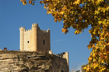 Fototapeta na wymiar Castle in autum in Alcala del Jucar, Spain