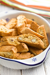 cantuccini cookies in ceramic bowl