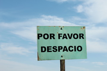 por favor despacio